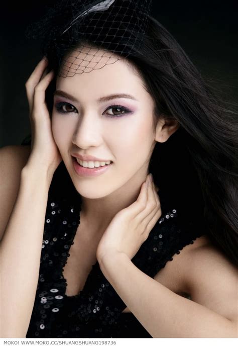  Rising Star: Pan Shuang Shuang's Success in the Entertainment Industry 