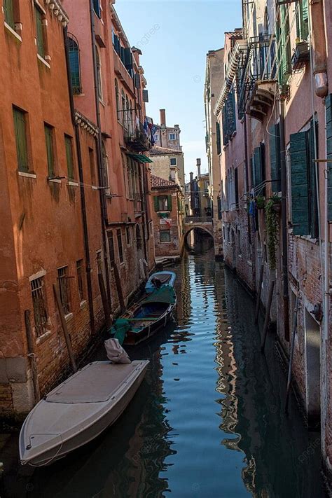 A City on Water: Discovering the Enchanting Charm of Venice