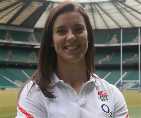 A Dynamic Force on the Rugby Field: The Remarkable Career of Sarah Hunter