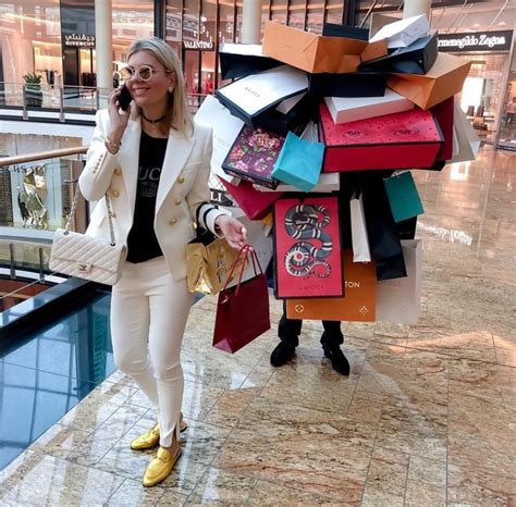 A Glimpse into Chloe Crawford's Extravagant Lifestyle
