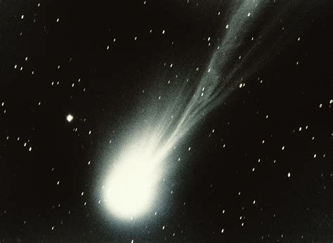 A Glimpse into Hailey Comet's Future: Shining Brightly