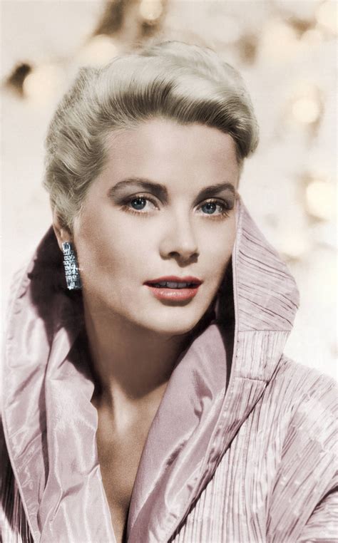 A Timeless Beauty: Exploring Grace Kelly's Ageless Glamour