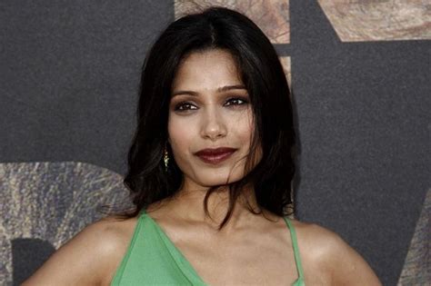 Age and Height of Freida Pinto