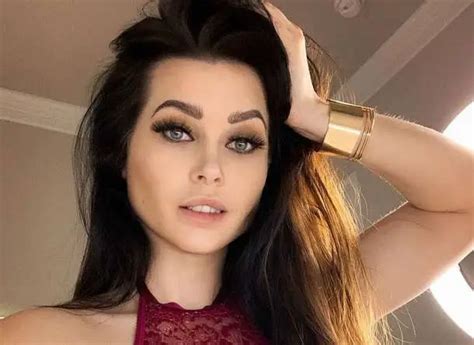 Age is Just a Number: Niece Waidhofer's Journey to Success