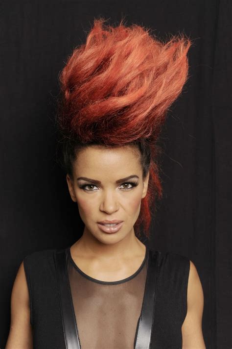 Age is Just a Number: Unveiling Eva Simons' Age and Early Career Accomplishments