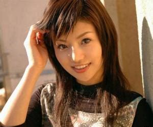 Akane Hotaru's Personal Life: Relationships, Family, and Hobbies