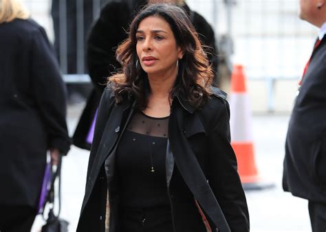 An Insight into Shobna Gulati's Height and Figure