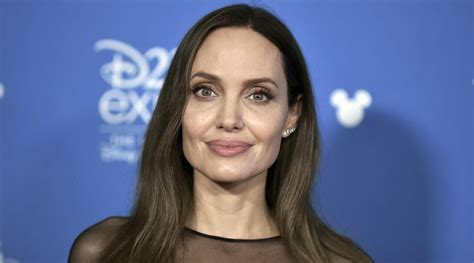 Angelina Rich's Age: A Closer Look