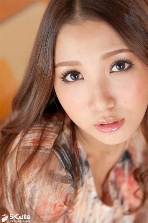 Ayaka Tomoda's Physical Appearance and Fitness Journey