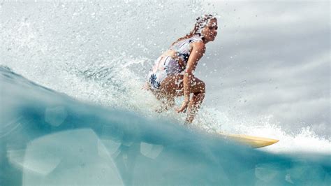 Bruna Schmitz: A Rising Star in the Surfing World