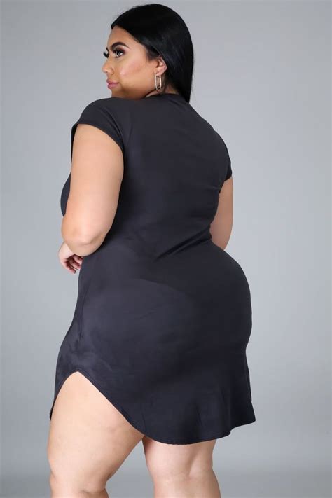Candy Connelly's Curvaceous Figure: Beauty That Transcends Conventional Standards