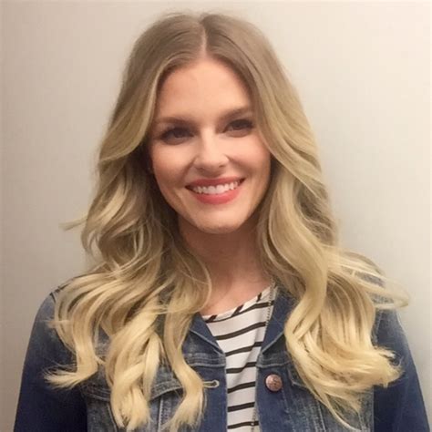 Chelsey Crisp: Early Life and Education