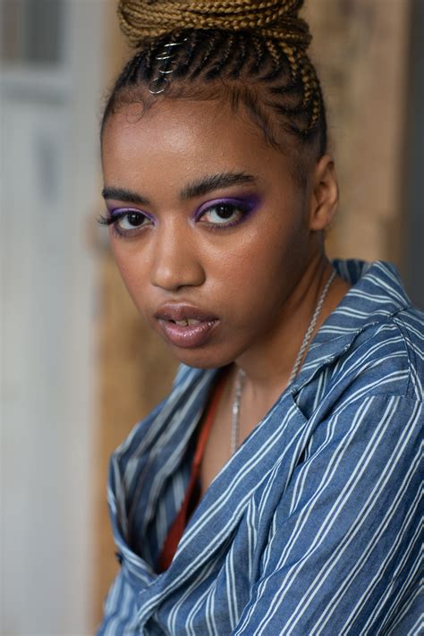 Discover Jean Deaux's Distinctive Style and Remarkable Talent
