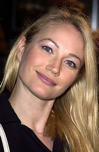 Early Life and Education: The Beginnings of Sarah Wynter's Journey