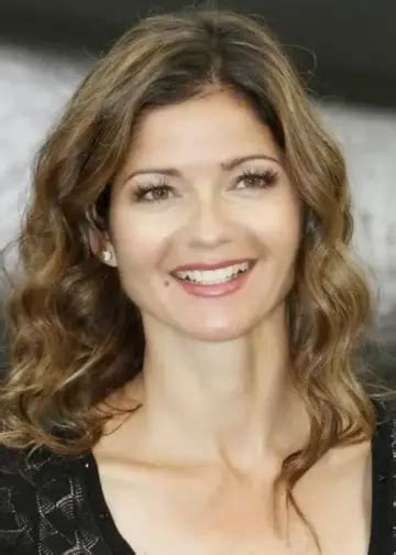 Early Life and Education of Jill Hennessy