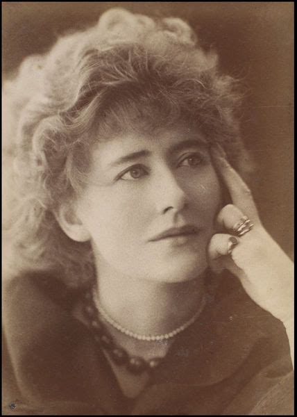 Ellen Terry: A Trailblazer in the World of Theater and Acting