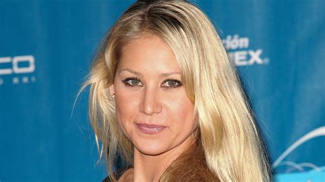 Exploring Anna Kournikova's Financial Success and Sponsorship Deals