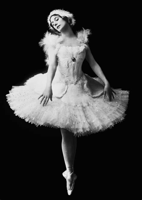 Exploring Anna Pavlova's Ballet Repertoire: Iconic Roles and Interpretations