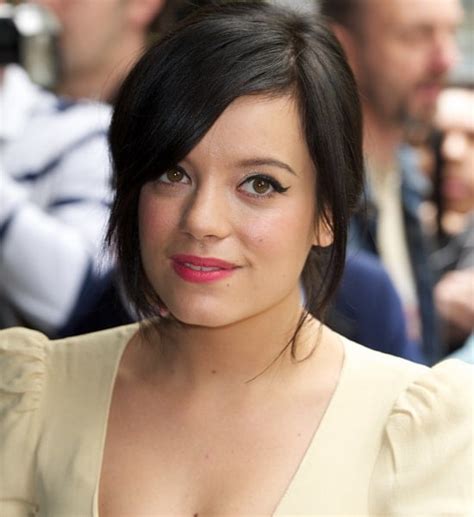 Exploring Lily Allen's Height and Confidence in Her Appearance