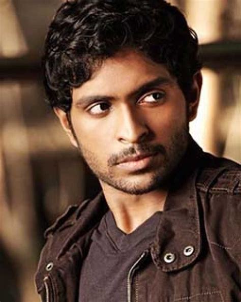 Exploring Vikram Prabhu's Acting Style and Path to Success