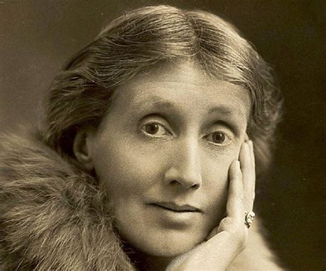 Exploring the formative years: Virginia Woolf's early life and education