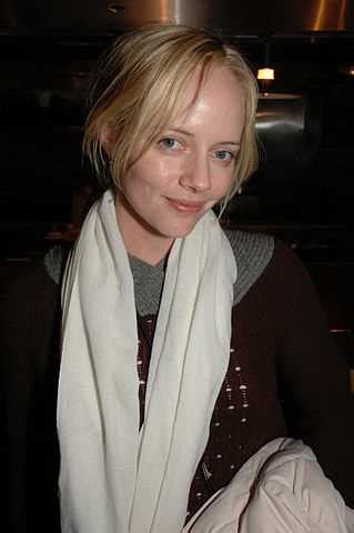 Height and Figure: Marley Shelton's Stunning Physicality