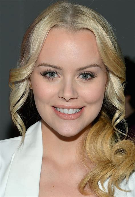 Helena Mattsson: A Talented Emerging Artist in the World of Entertainment