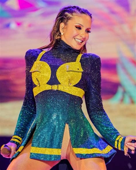 How Claudia Leitte Defies Time with Her Exquisite Beauty
