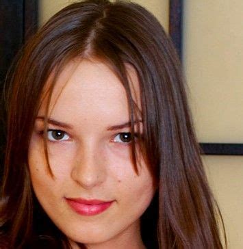 Ivana Fukalot: Age, Height, and Physical Appearance