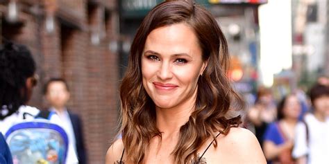 Jennifer Garner's Figure: Maintaining Health and Fitness in a Challenging Industry