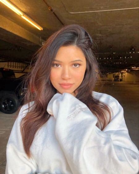 Julia Kelly's Net Worth: Insights into Her Remarkable Achievements