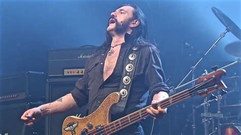 Lemmy's Iconic Style and Stage Presence