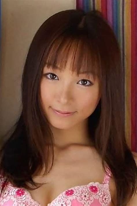 Misuzu Momose: A Rising Star in the Entertainment Industry