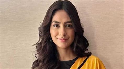 Mrunal Thakur: A Multitalented Personality