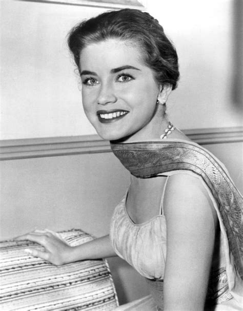 Returning to the Spotlight: Dolores Hart's Resurgence in the Film Industry