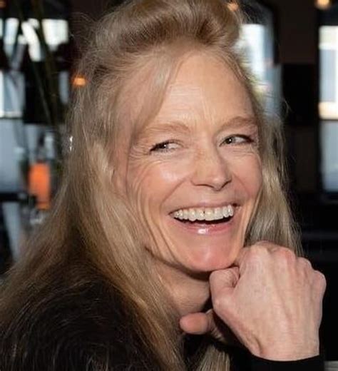 Suzy Amis's Net Worth: From Actress to Environmental Activist