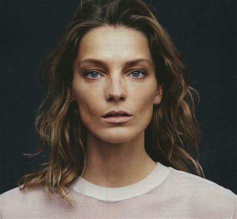 The Ageless Beauty: Daria Werbowy's Timeless Style and Grace