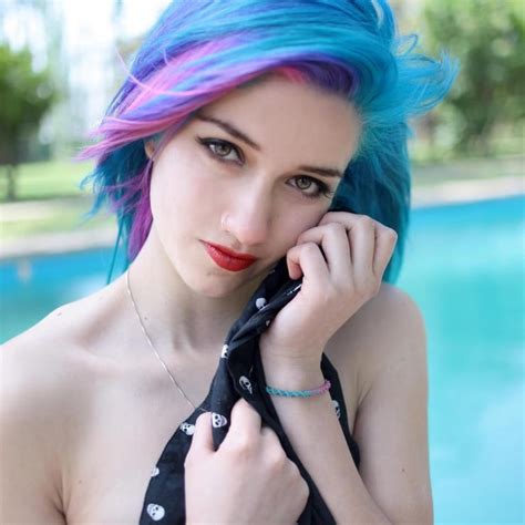 The Ageless Beauty: Discovering Fay Suicide's Timeless Charm