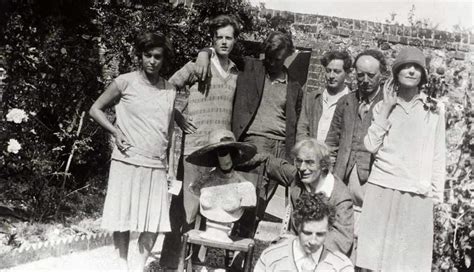 The Bloomsbury Group: Virginia Woolf's Intellectual Circle