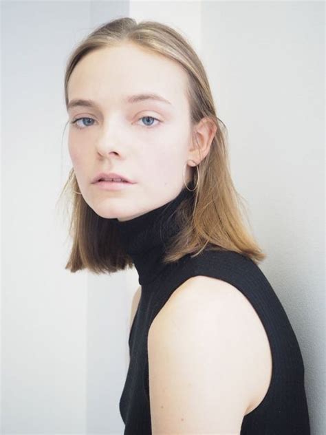 The Financial Triumph: Wealth and Accomplishments of Nimue Smit