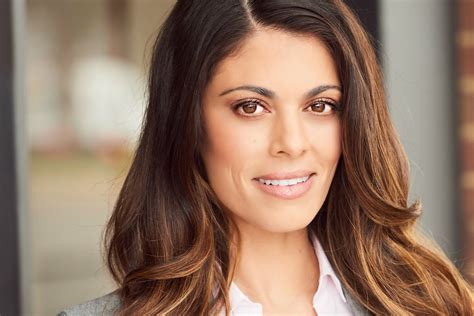 The Rise to Fame: Lindsay Hartley's Breakthrough Roles