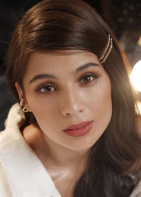 The Timeless Classiness of Jasmine Curtis Smith