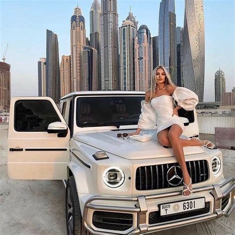 The Wealthy World of Nicoleta: Uncovering her Net Worth and Luxurious Lifestyle