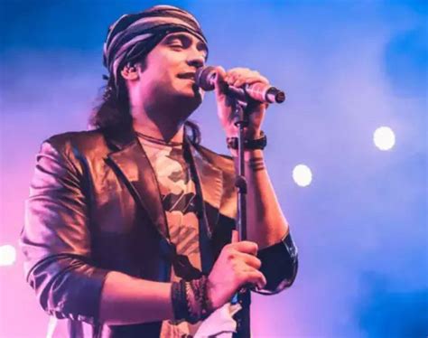 Unveiling Jubin Nautiyal's age, height, and physical attributes
