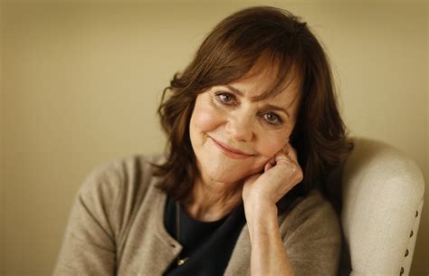 Unveiling Sally Field's Height: A Surprising Package