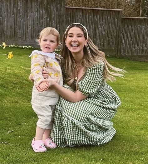 Unveiling Zoe Sugg's Early Life: Family, Education, and Upbringing