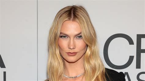 Unveiling the Evolution of Karlie Kloss' Age: Transitioning from Promising Teen Model to Accomplished Supermodel