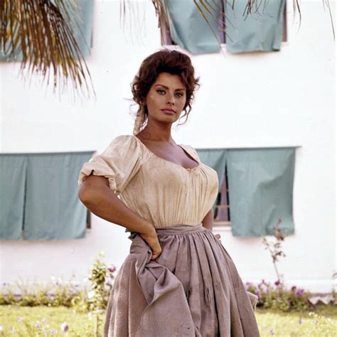 Unveiling the Fascinating Life Story of Sophia Loren