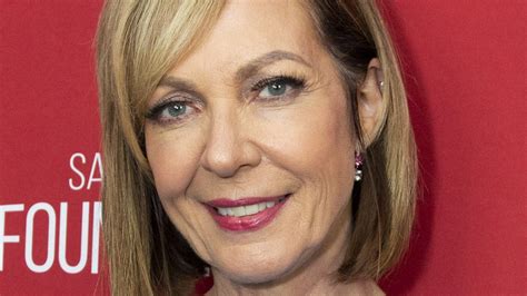Unveiling the Financial Success of Allison Janney: A Flourishing Career