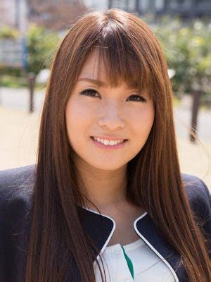 Yui Oba: Age, Height, and Personal Information